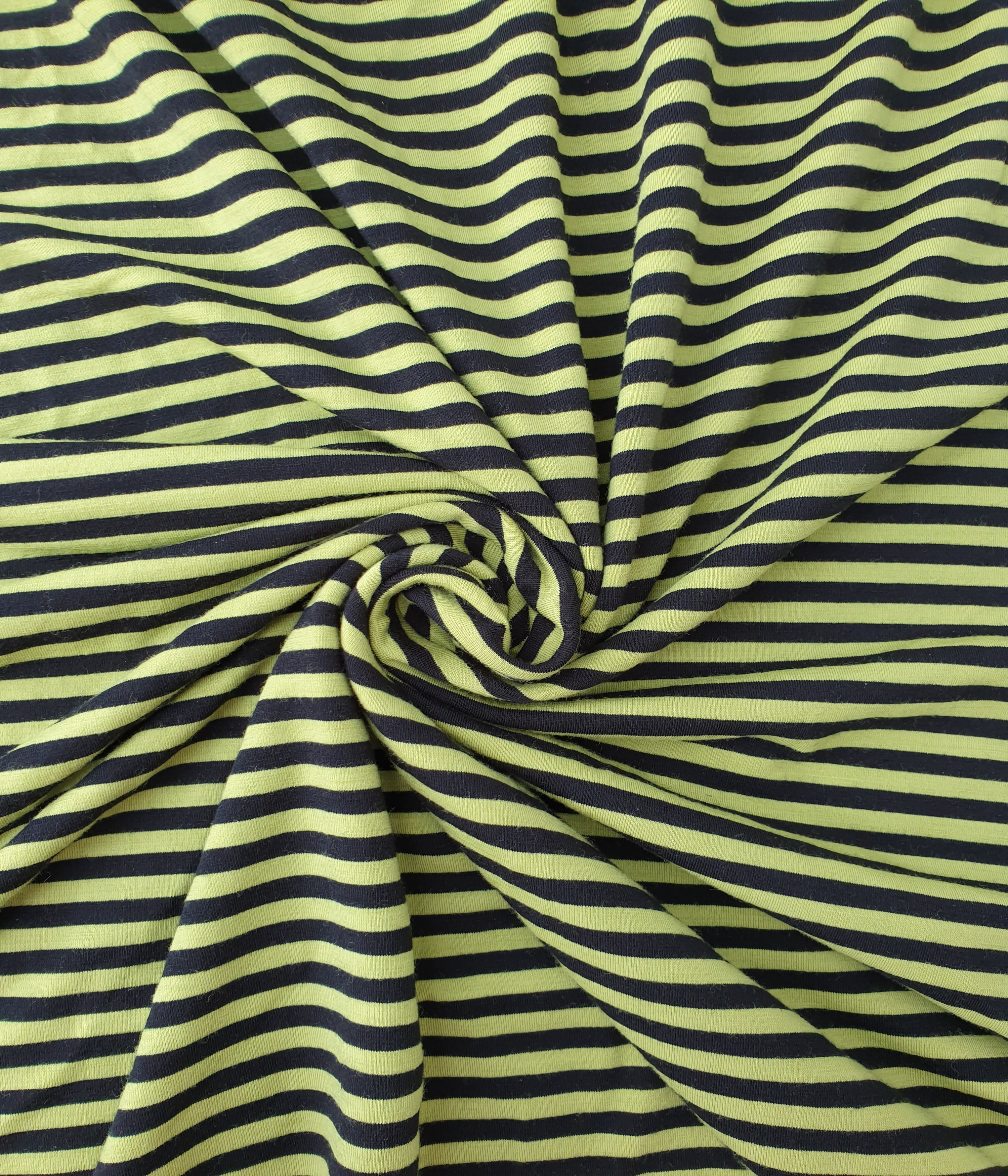 Dickerer Merino Singlejersey Limettengrün / Schwarz gestreift 